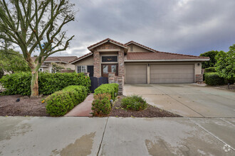 Building Photo - 45270 Birchcrest Cir