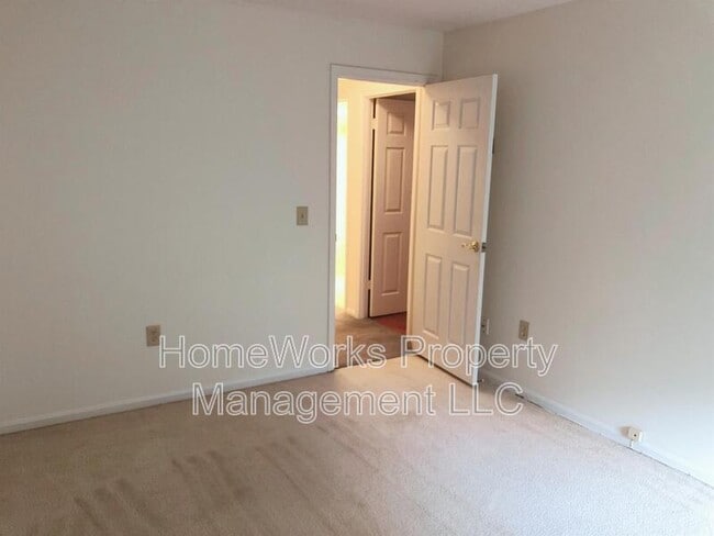 Building Photo - 3800 Meghan Dr