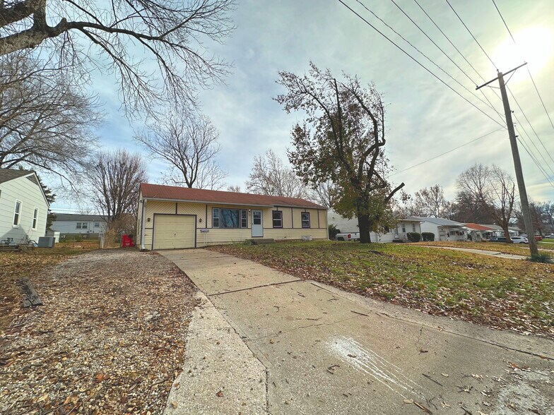 Building Photo - 1119 N Atherton Rd