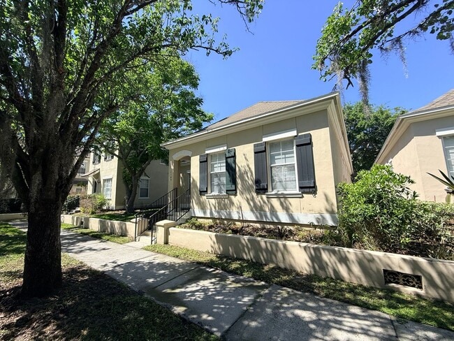Building Photo - 1107 Croton Pl