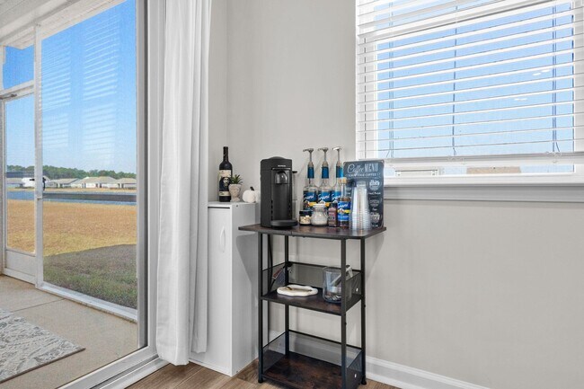 Building Photo - 3144 Fair Rdg Wy