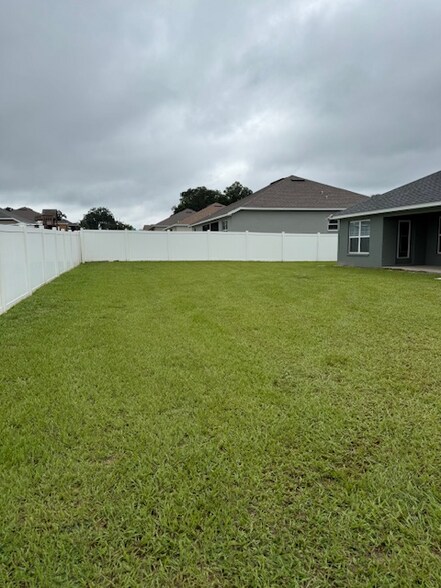 Building Photo - 131 NW 42nd Pl