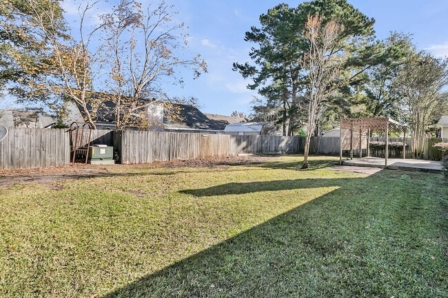 Building Photo - 111 Hopper Dr