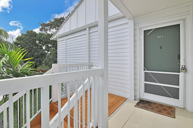 Building Photo - 261 Cypress Point Dr