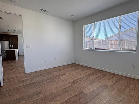 Building Photo - Newer single-story home built in 2024
