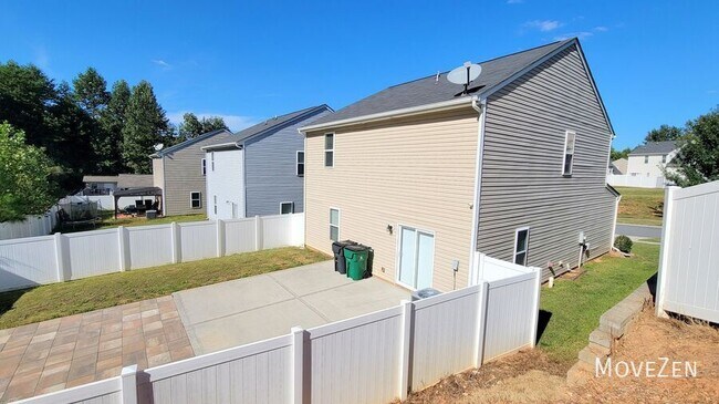 Building Photo - 7516 Mockernut Dr