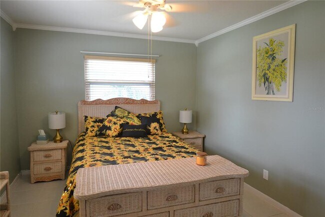 Building Photo - 1712 Suffolk Dr