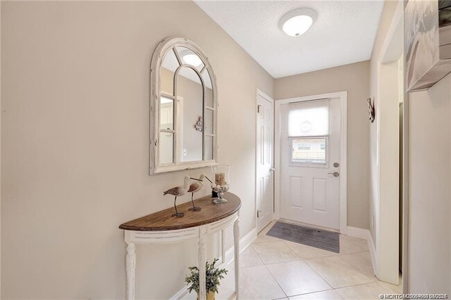 Building Photo - 2950 SE Ocean Blvd