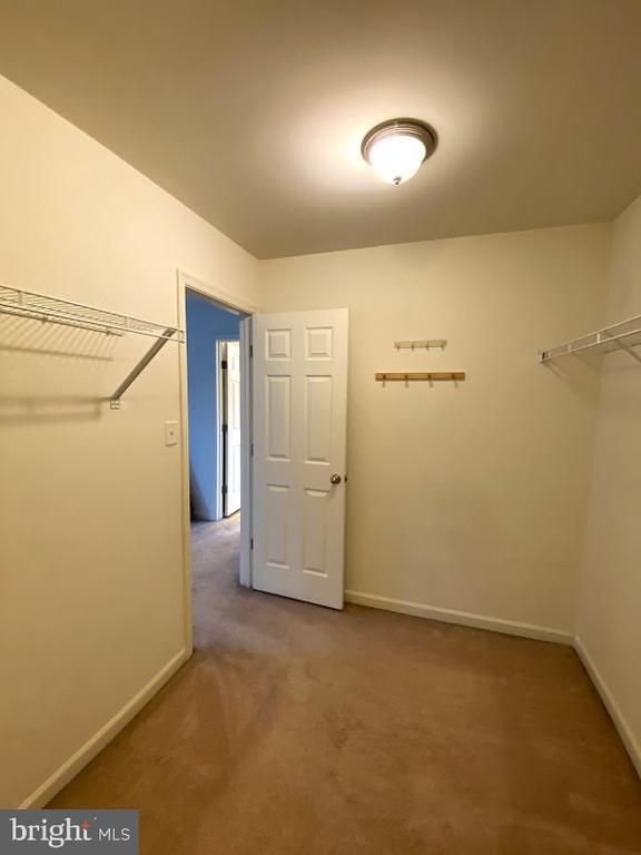 Building Photo - 120 Woodman Ct