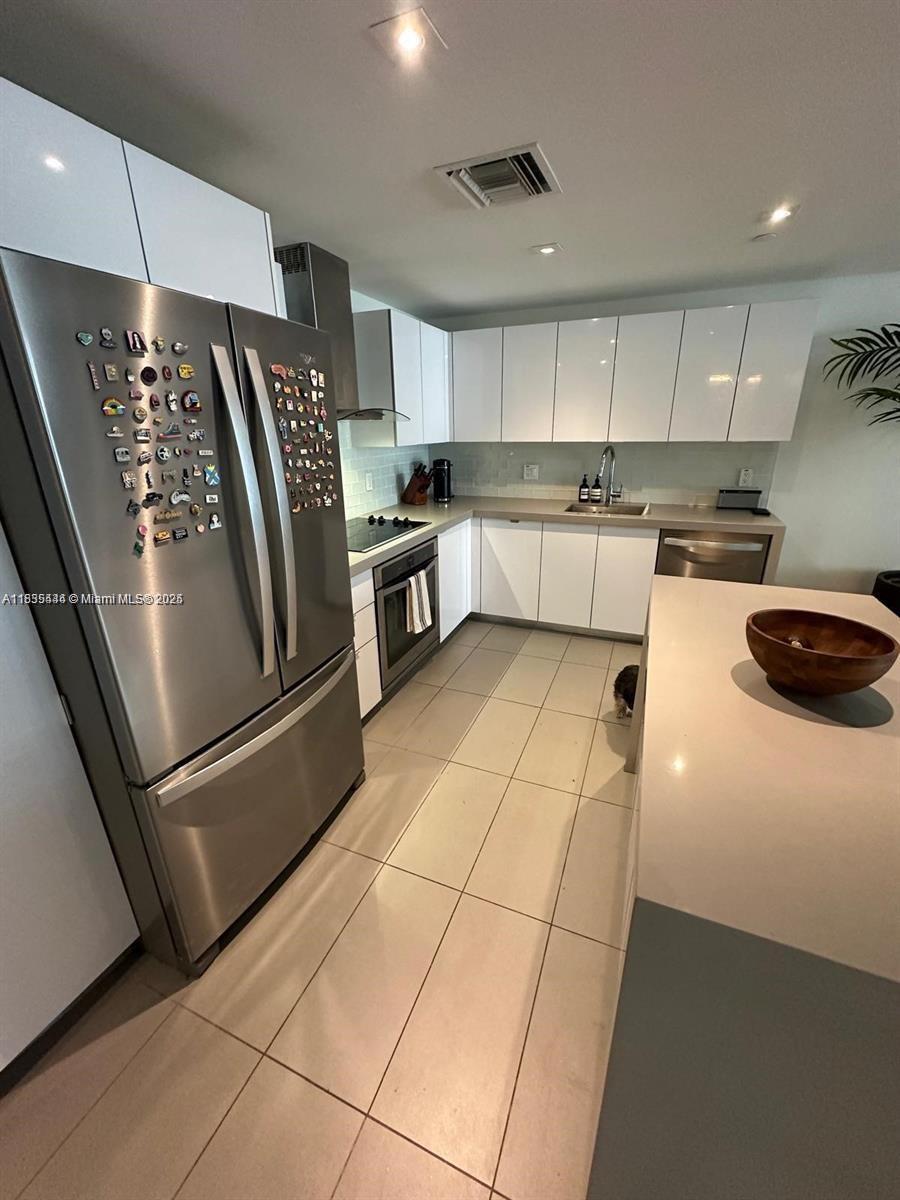 Kitchen - 1600 NE 1st Ave