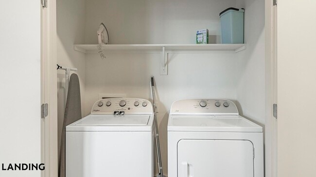 Building Photo - 5200 White Settlement Rd