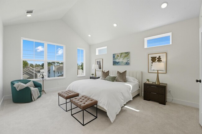 Building Photo - 3903 F Pinemont Dr