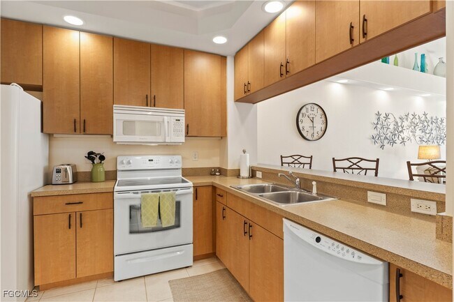 Building Photo - 1109 Van Loon Commons Cir