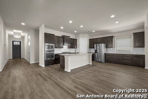 Building Photo - 6595 Mason Vly