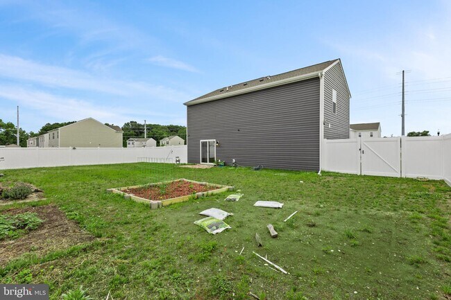 Building Photo - 1650 Terrapin Cir