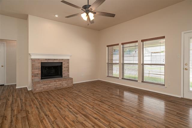 Building Photo - 302 Howard Way Dr