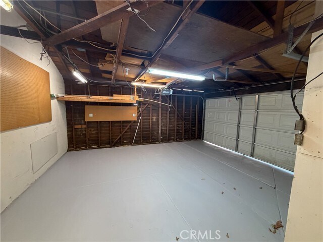 Building Photo - 126 S Batavia St