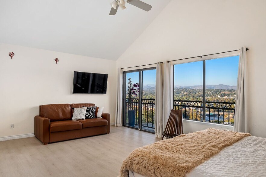 Building Photo - 3426 Lomas Serenas Dr