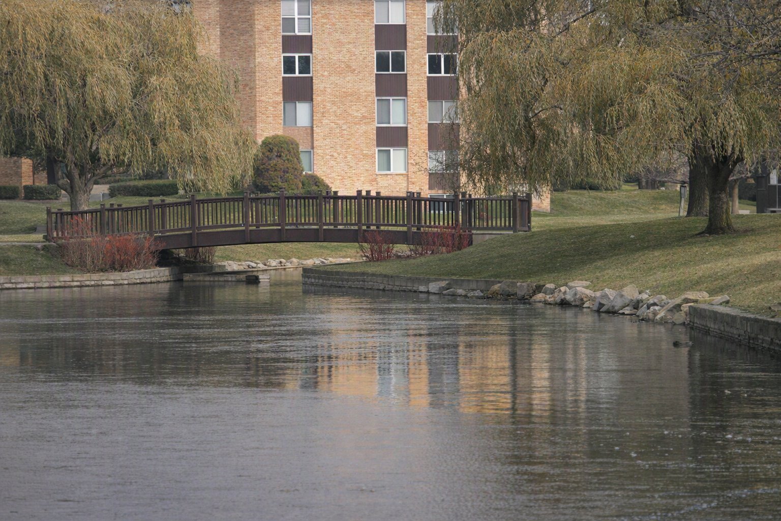 Building Photo - 1311 S Sir Galahad Ln