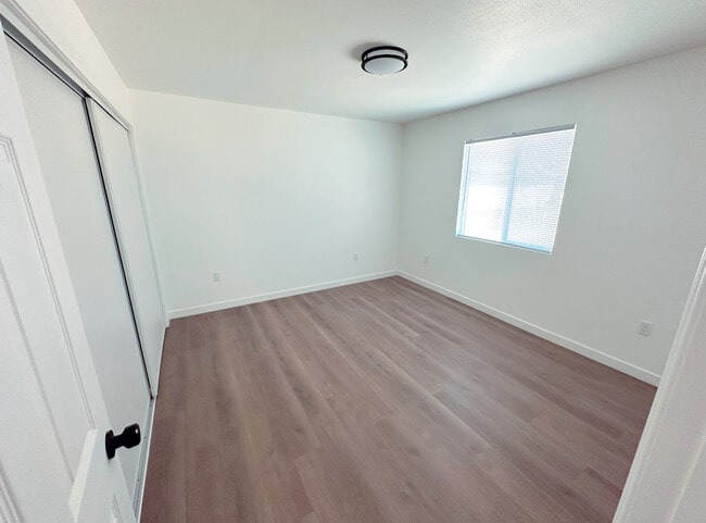Building Photo - 10207 Bartee Ave