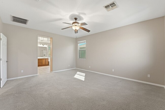 Building Photo - Spacious 3-Bedroom + Loft Home with Mounta...