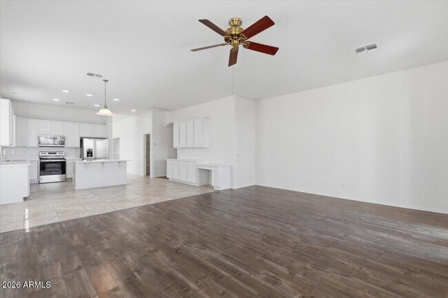 Building Photo - 3410 W Alicia Dr