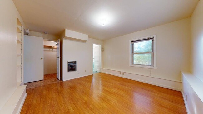 Building Photo - 2059 20th Ave