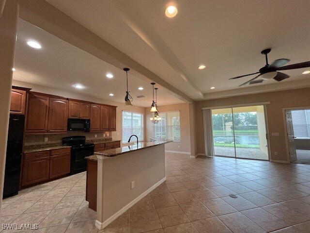 Building Photo - 2667 Maraval Ct