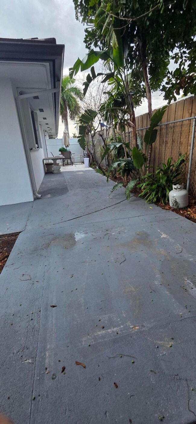 Building Photo - 1951 NW 56th St