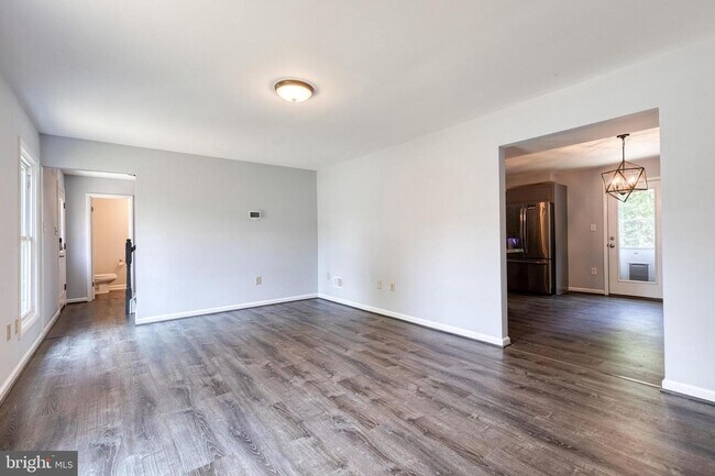 Building Photo - 1099 Snow Hill Ln