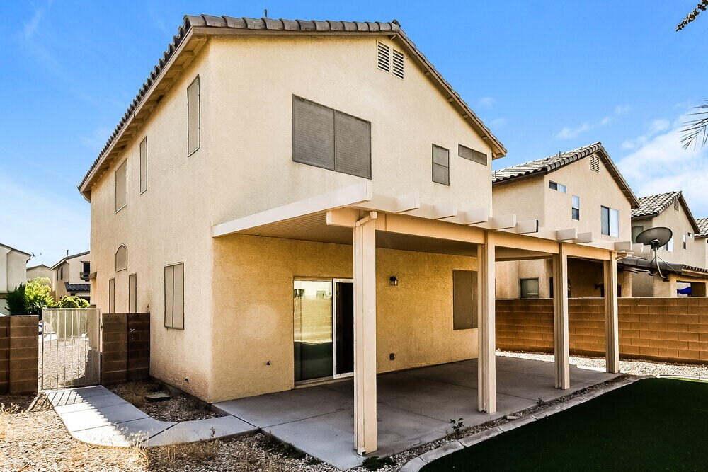 Building Photo - 3577 Chelsea Grove St