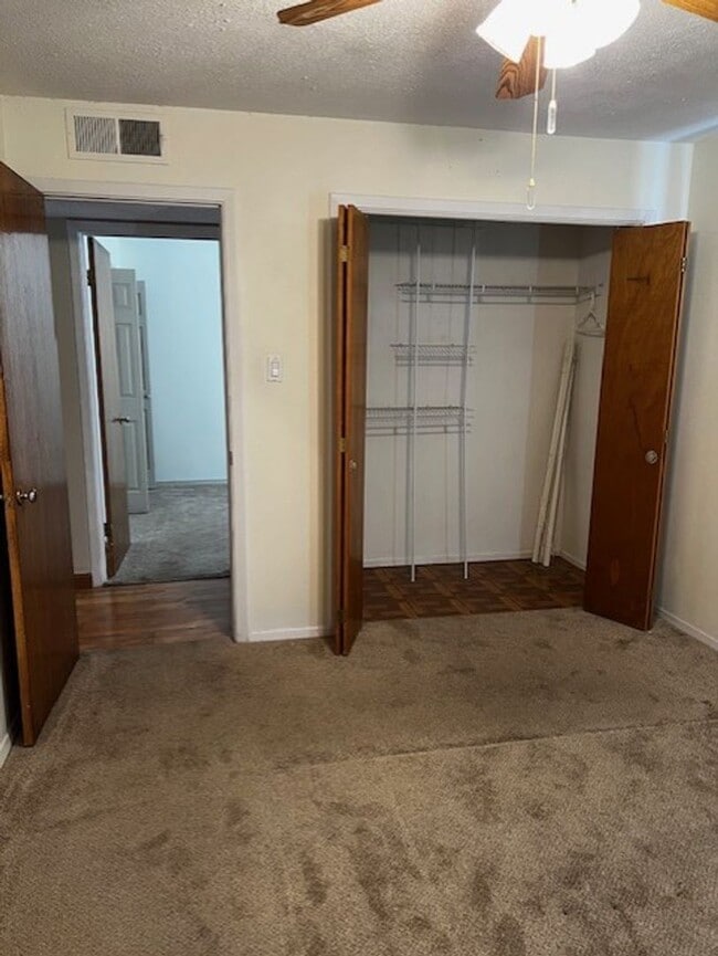 Building Photo - 3 Bedroom Comfort