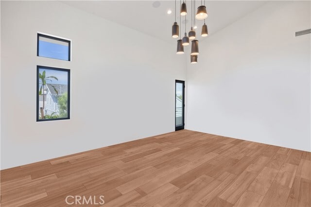 Building Photo - 332 Avenue E