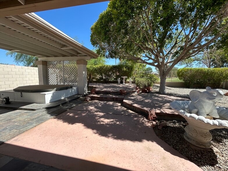 Building Photo - 7709 W Wahalla Ln