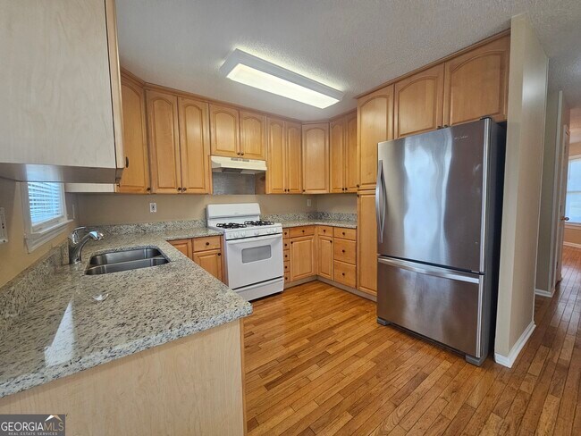 Building Photo - 24 Springfield Dr