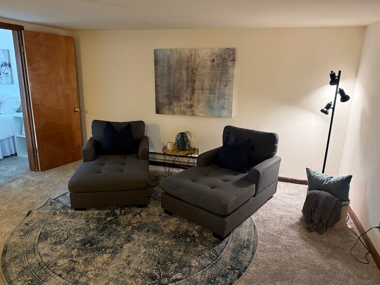 Building Photo - 805 Brandie Rd