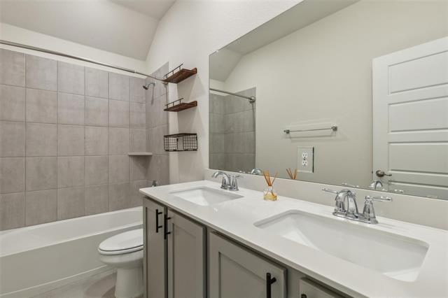 Building Photo - 10314 Echo Brk Ln