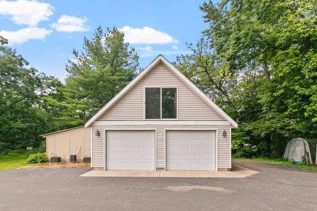 Building Photo - 5780 Tower Dr