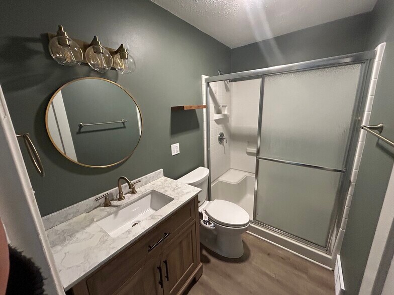 Building Photo - 4883 W Streetsboro Rd