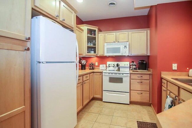 Building Photo - 8264 Starr Grass Dr
