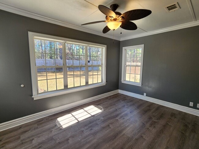 Building Photo - Spacious 4-Bedroom Home with Modern Upgrades in Valdosta