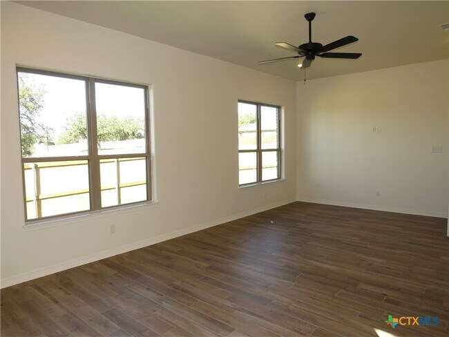 Building Photo - 3225 Tortuga Ct