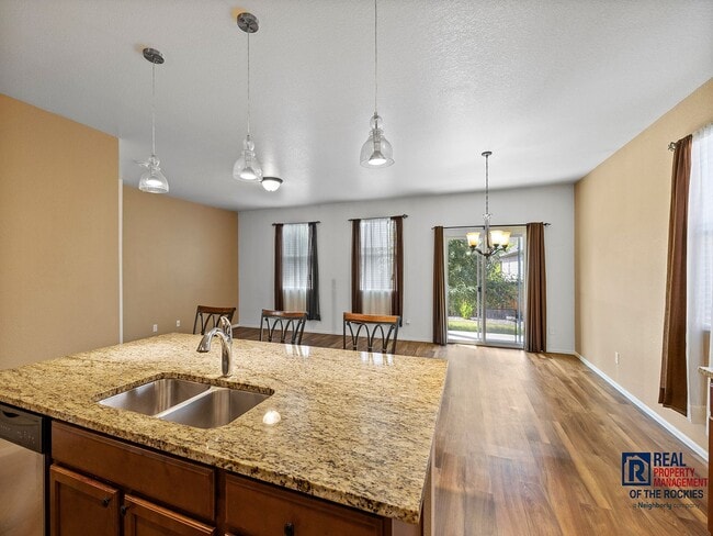 Building Photo - Beautiful Newer Home in Windsor – 3 Bed, 2...