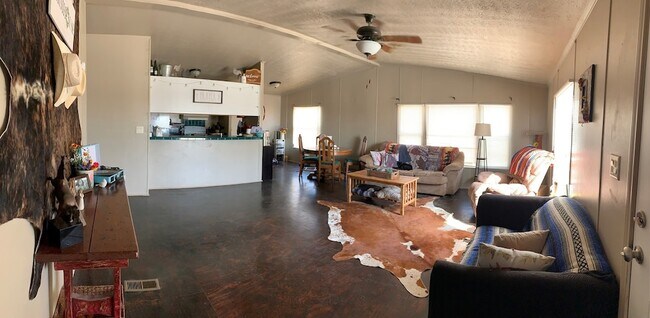 Building Photo - 919 Chandry Cir