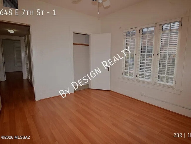 Building Photo - 1648 E 7th St