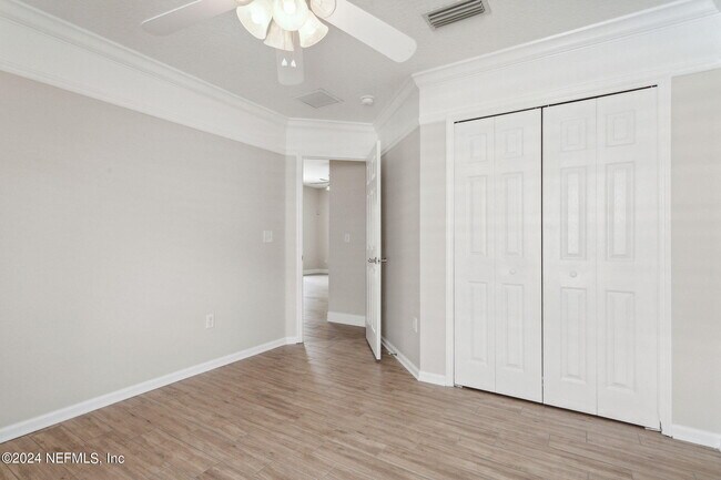 Building Photo - 13260 Bonaparte Ln