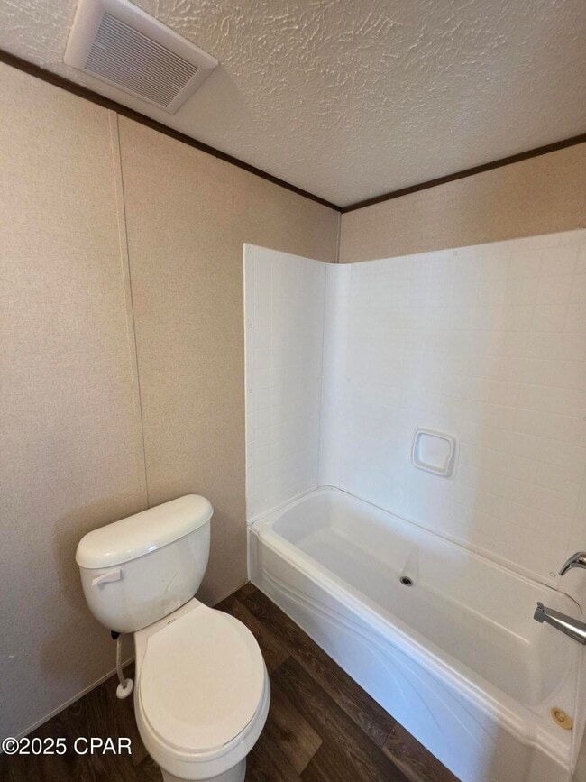 Building Photo - 2723 E 19th St