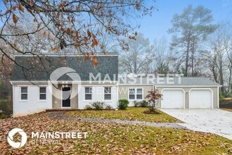 Building Photo - 6112 Lakeshore Dr SE