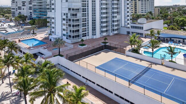 Building Photo - 1370 S Ocean Blvd