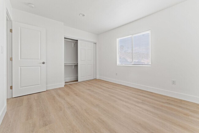 Building Photo - 13615 Glenhaven Dr